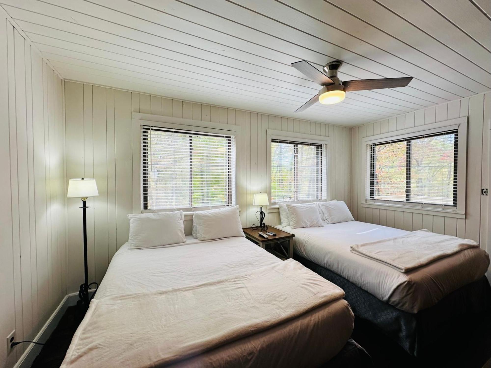 Nantahala Village Bryson City Room photo